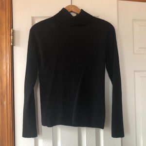 100% Cashmere Turtle Neck Sweater